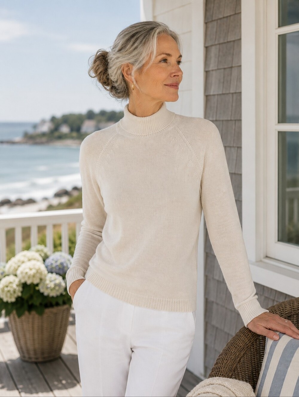 Quiet Luxury Lightweight Wool Turtleneck Sweater Coastal Grandma Women's M